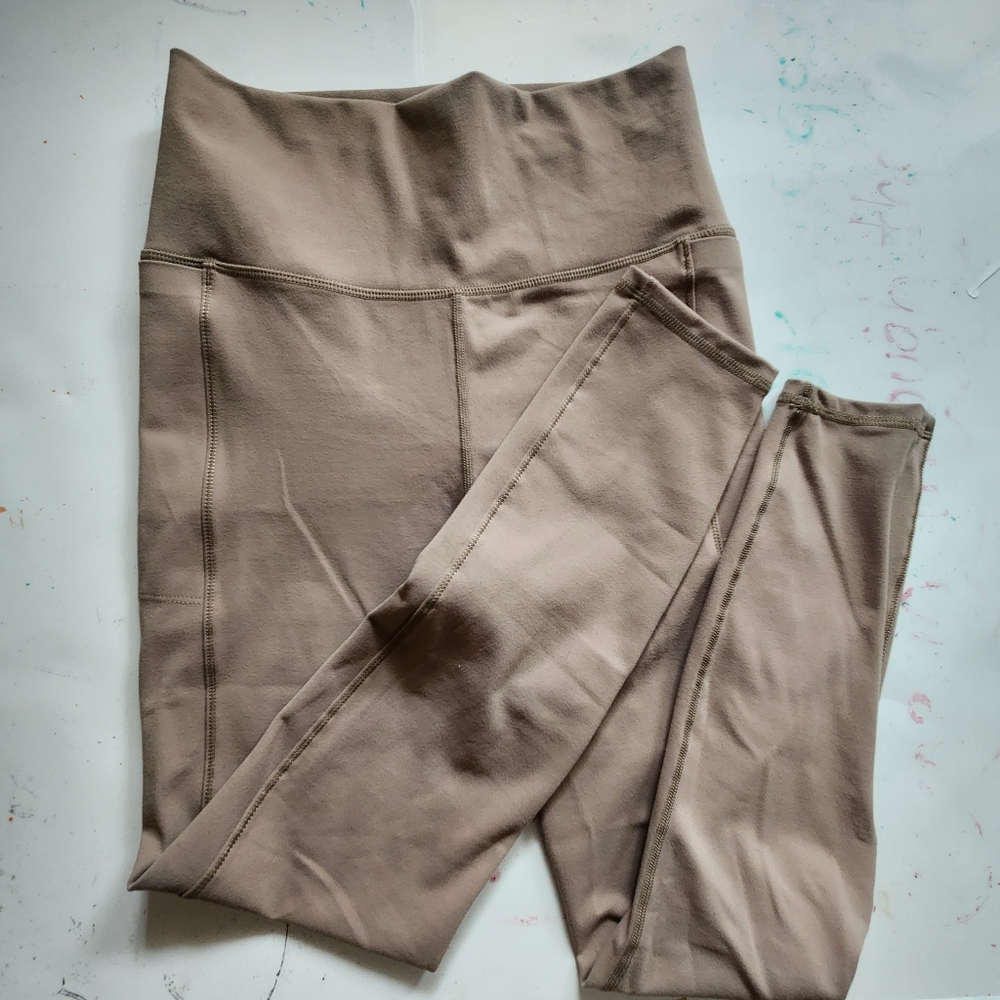 Vuori Washed Studio Pocket Leggings